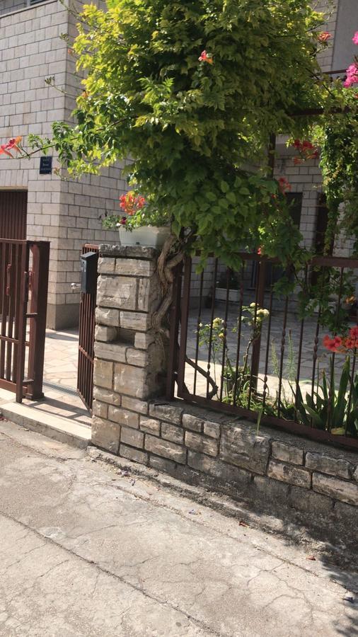 Apartman Mila Kaštela Zewnętrze zdjęcie
